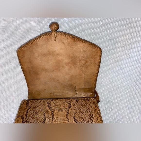 Women’s‎ VINTAGE Snake skin Leather Tan hippie boho crossbody/shoulder bag - Picture 13 of 16